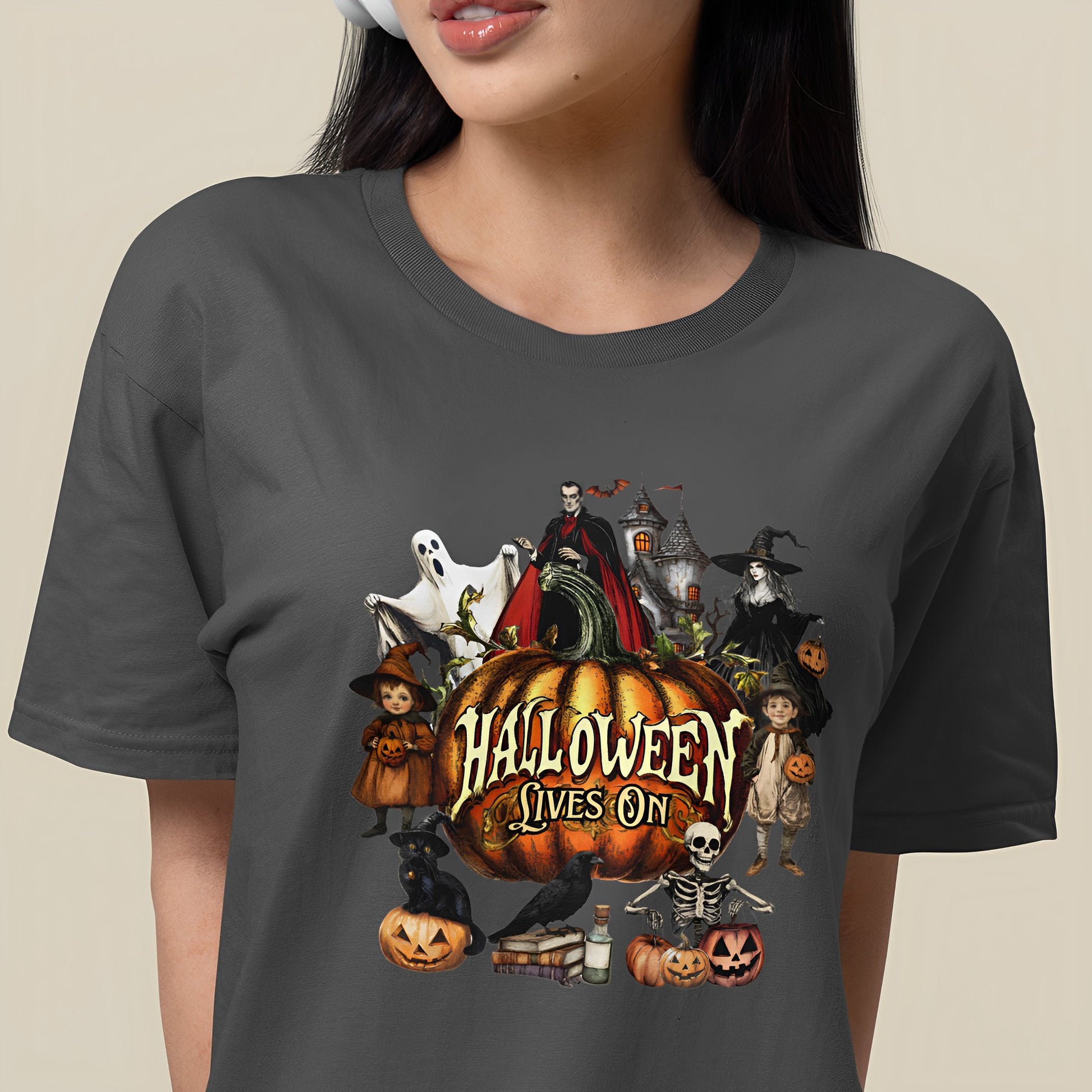 Retro Halloween Pumpkin T-Shirt - Halloween Lives On - Boo and Bewear